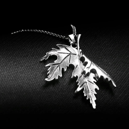 Neck pendant «CANADIAN LEAF»