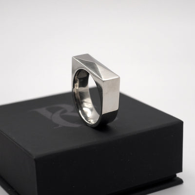 Ring «DOMINION»