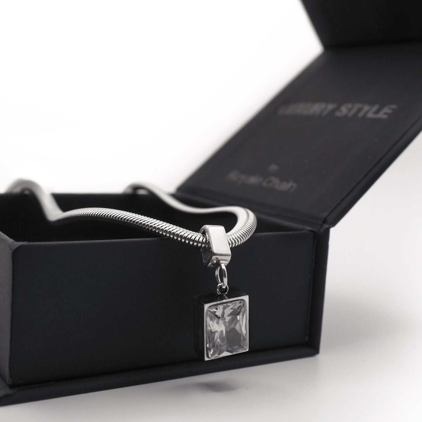 Chain «CRYSTAL ACCENT»