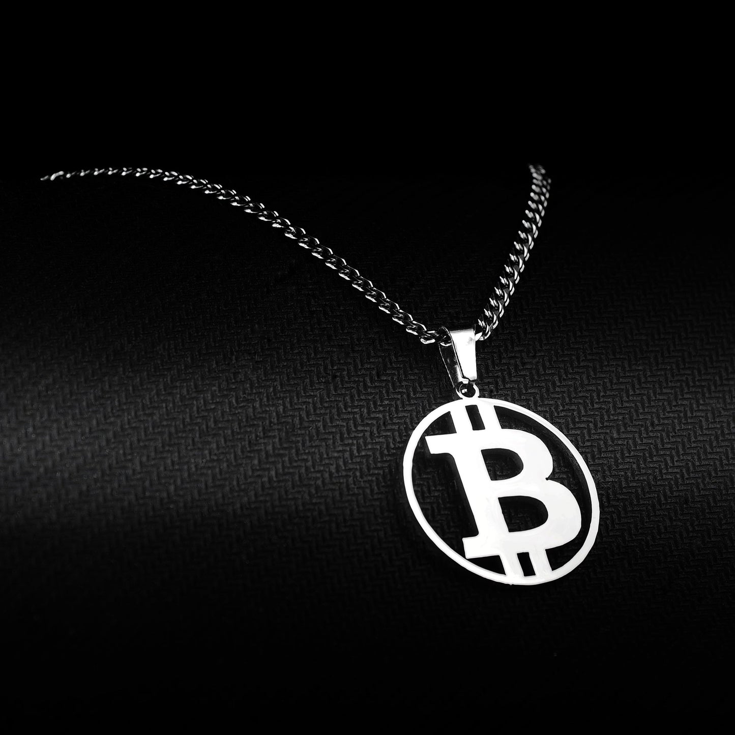 Neck pendant «BITCOIN»