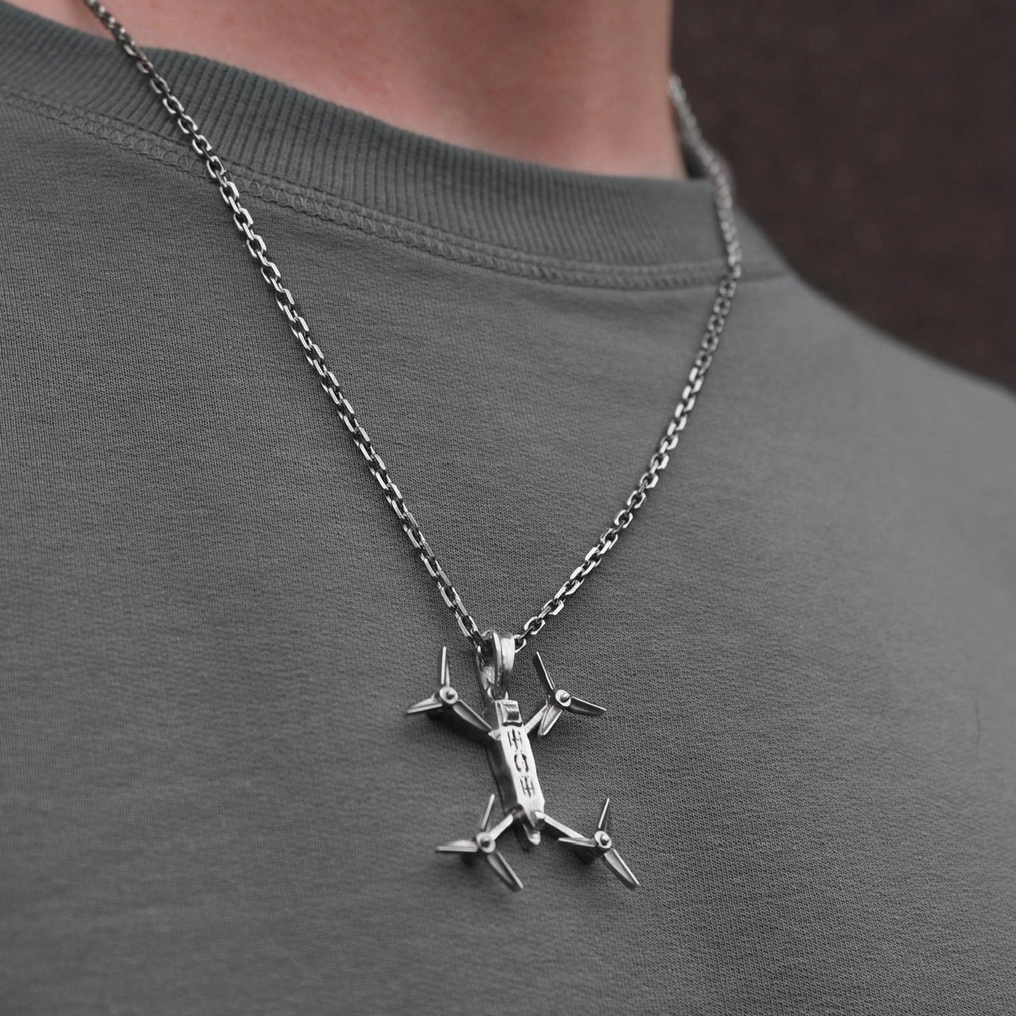 Neck pendant «DRONE»