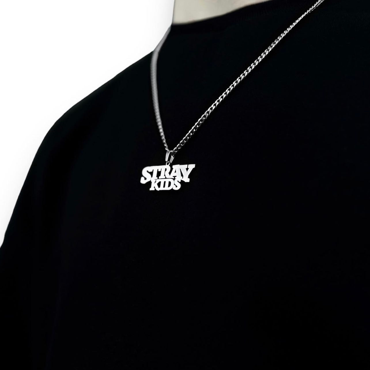 Neck pendant «STRAY KIDS»