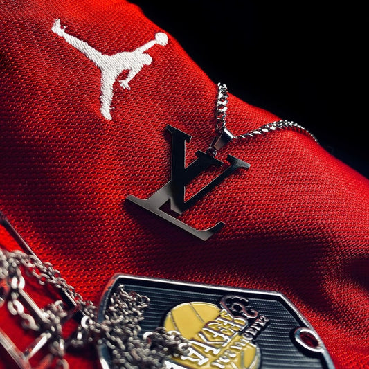 Neck pendant «LOUIS VUITTON»