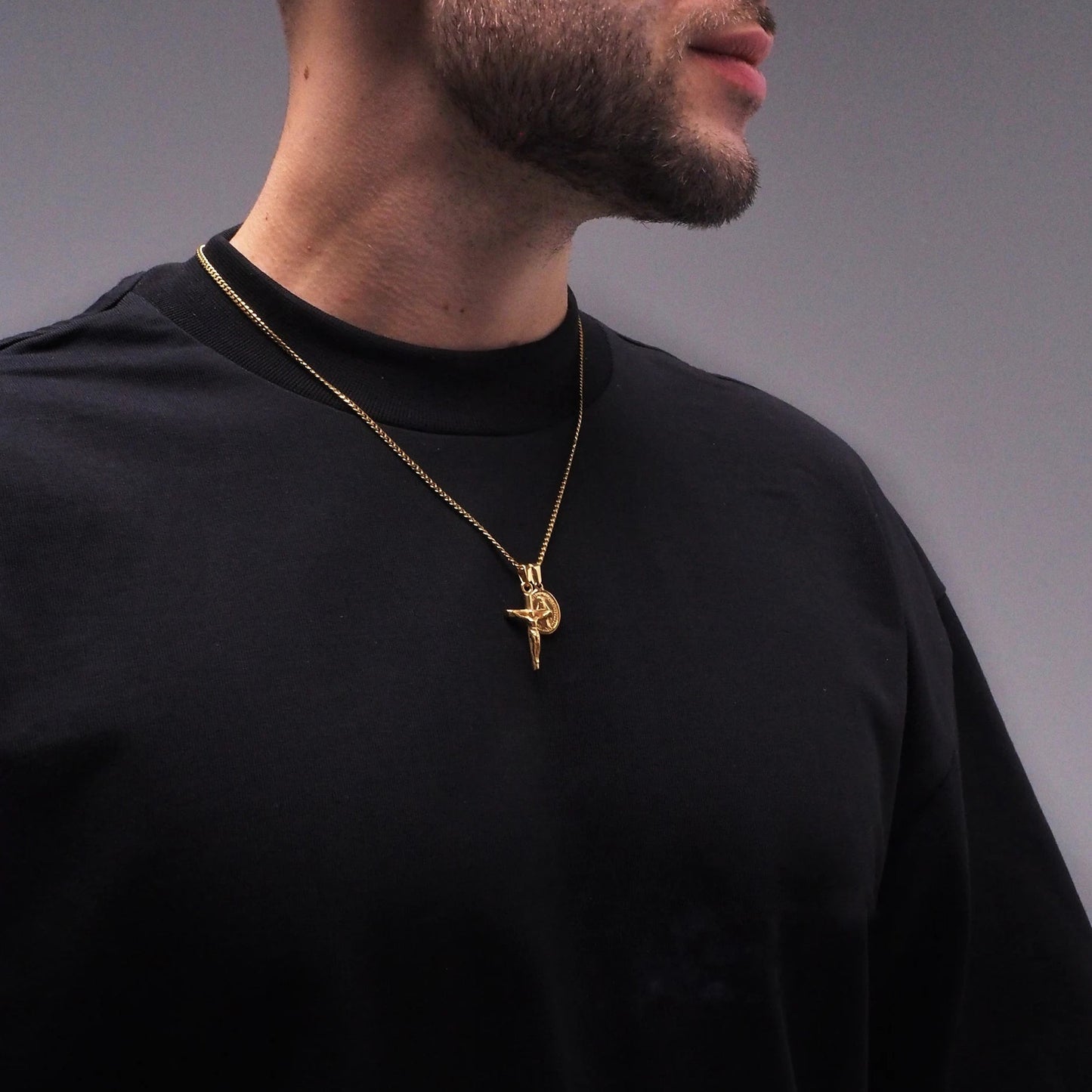 Neck pendant «SANCTUM»