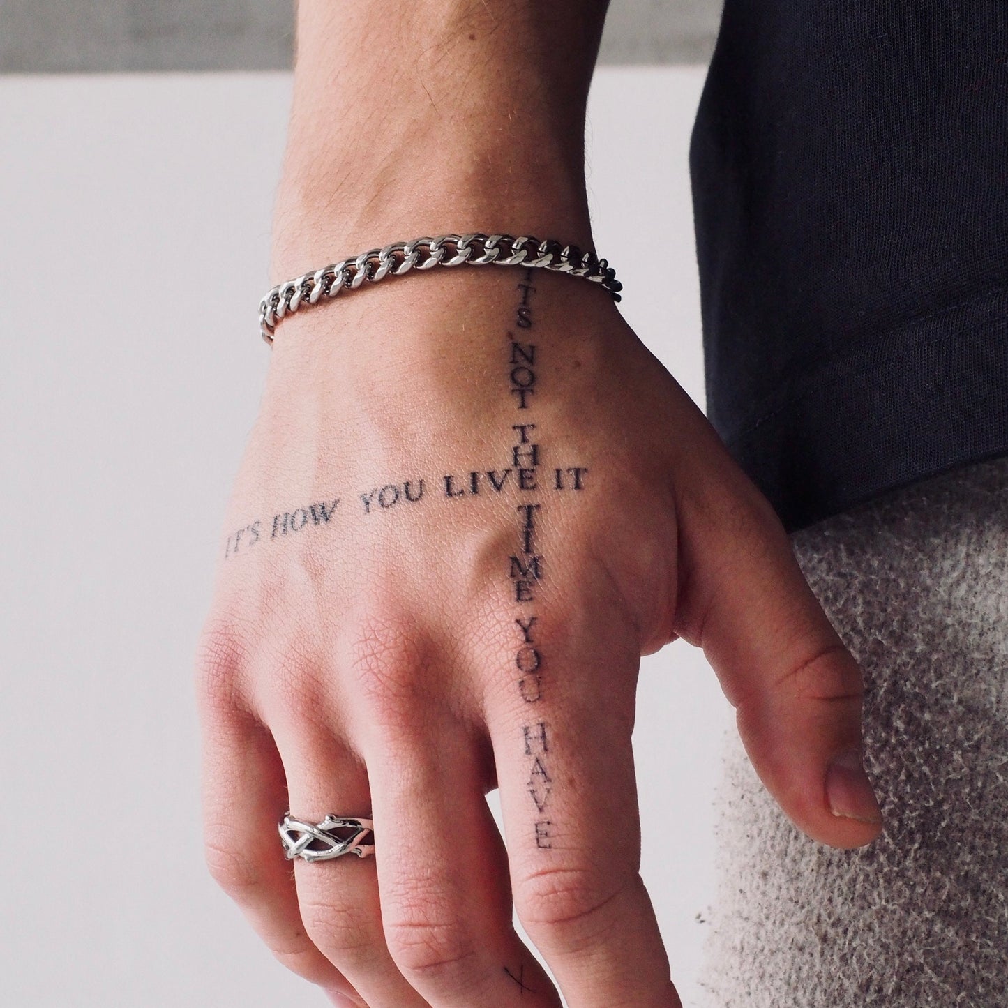 Hand bracelet «CARAPACE»