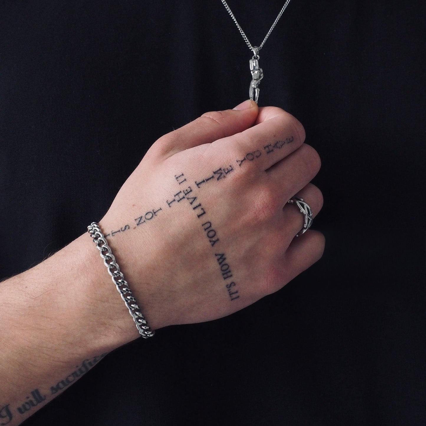 Hand bracelet «CARAPACE»