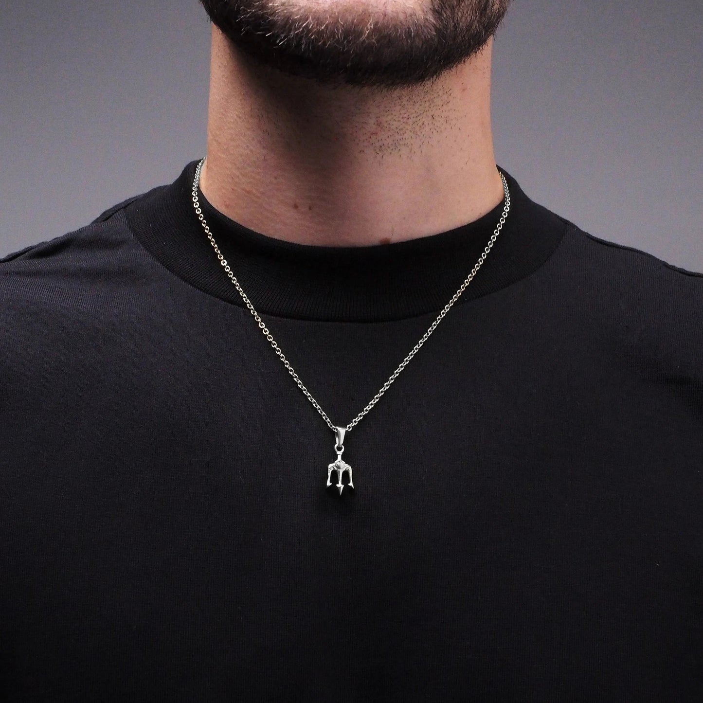 Neck pendant «TRIDENTIS»